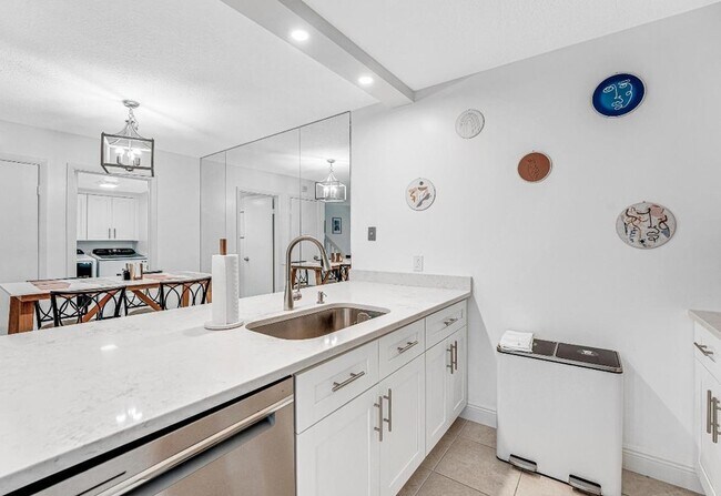 Building Photo - 2439 24th Way