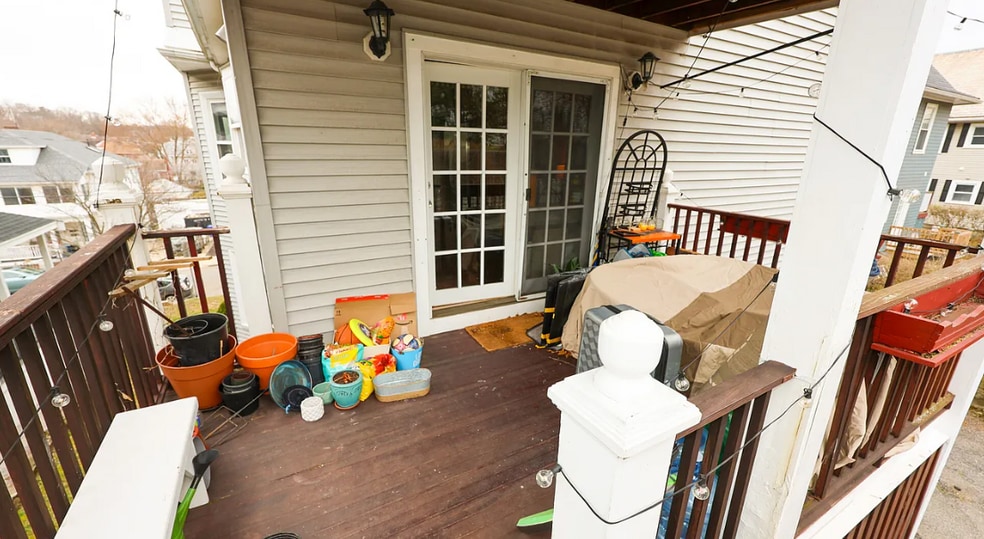 Building Photo - 55 Hobart St