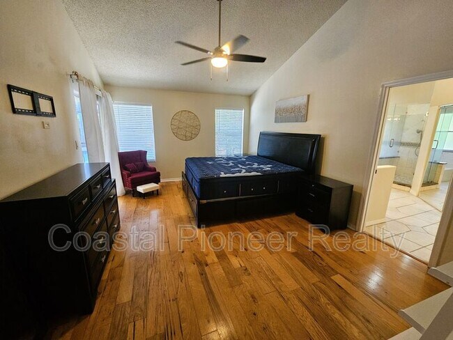 Building Photo - 14504 Brambie Ct