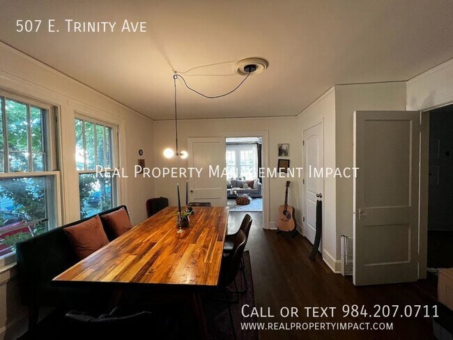 Building Photo - MOVE IN SPECIAL:  $200 OFF RENT Renovated,...