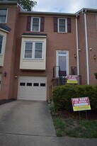 Building Photo - 397 S Pickett St