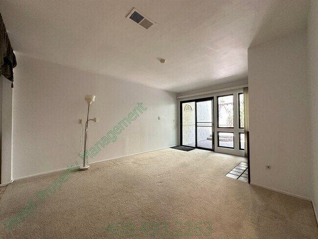 Building Photo - 802 Kingfisher Terrace