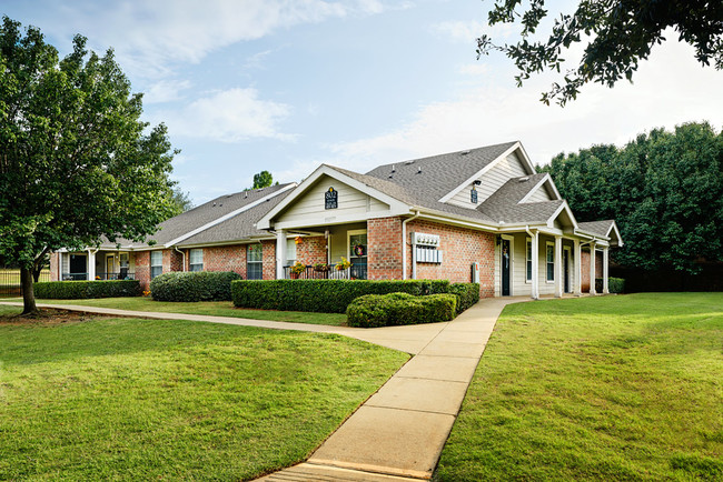 Leasing office - The Village at Johnson Creek