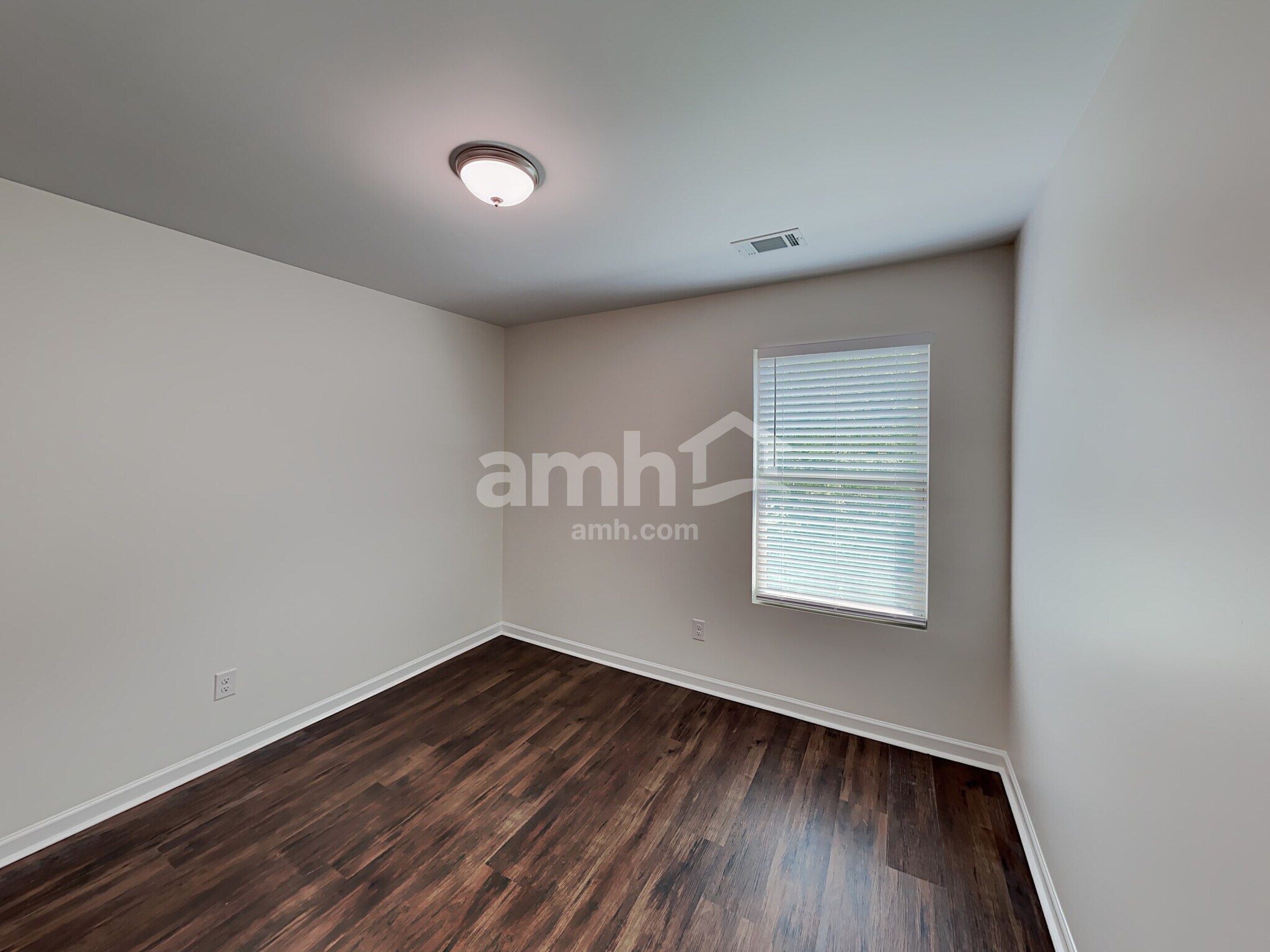 Building Photo - 409 Scotland Dr