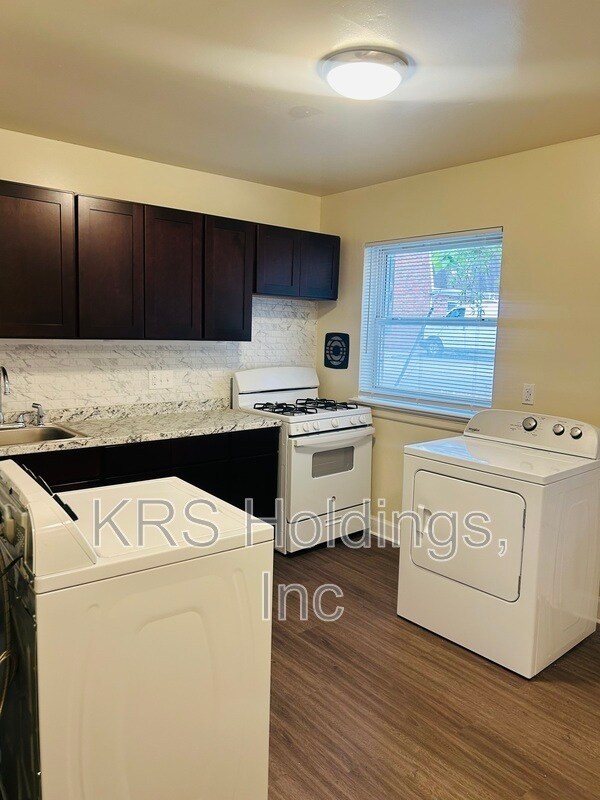 Building Photo - 5238 Goolsby Ct