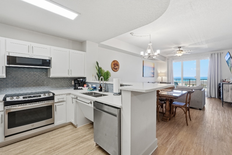 Building Photo - 15928 Front Beach Rd