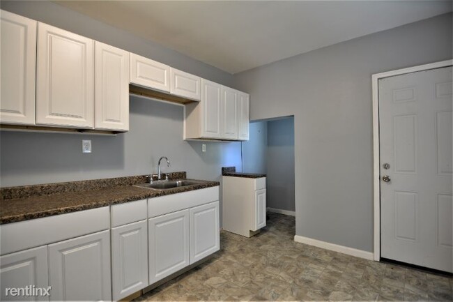 Building Photo - 4 br, 1 bath House - 322 Hanover Ave