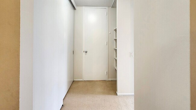 Building Photo - 405 N Wabash Ave