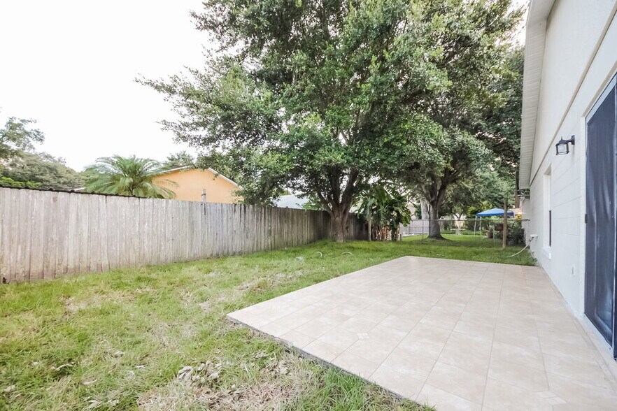 Building Photo - 2150 Rj Cir