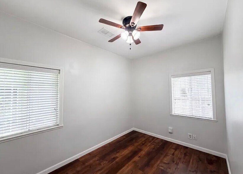 Building Photo - 231 22nd St