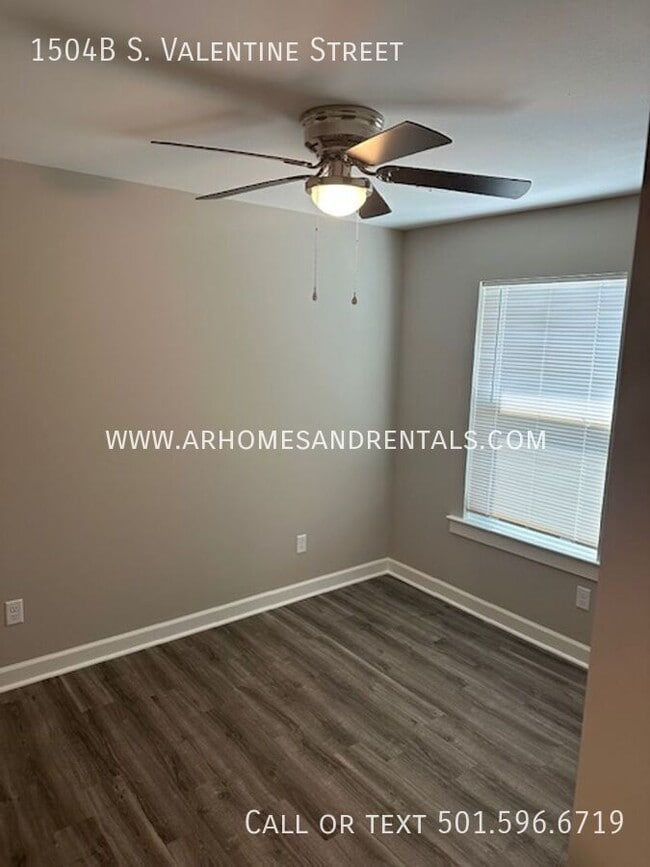 Building Photo - 1504B S. Valentine Street-
