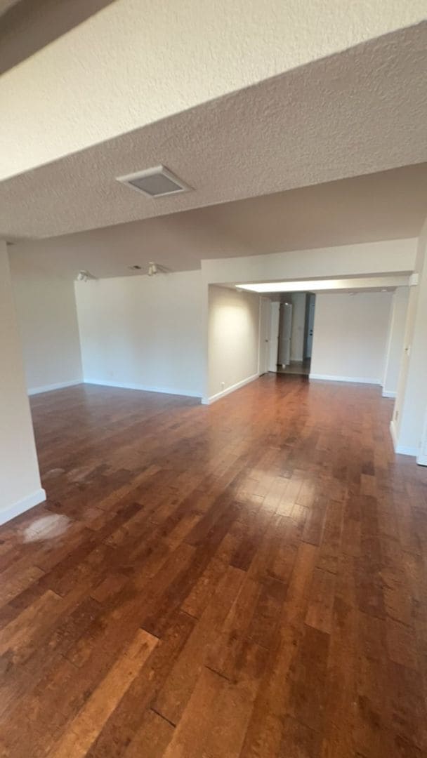 Building Photo - Stunning Views! Lake front 3 bed/2ba Home in Stonegate Community!