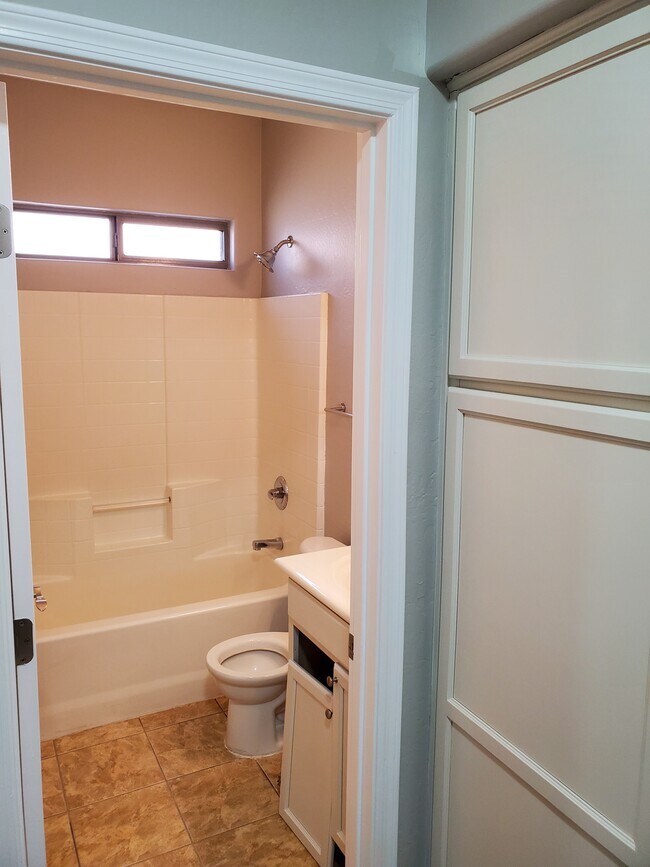 Building Photo - 17294 W Maui Ln