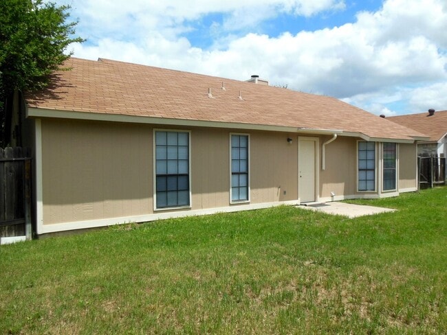 Building Photo - 3-Bedroom House for Rent in Killeen