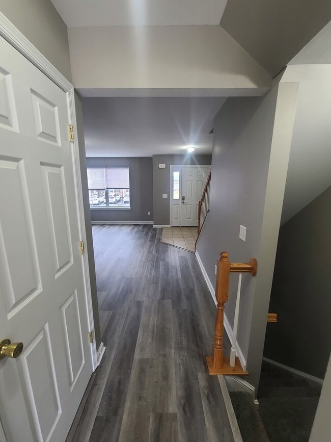 Building Photo - 3 Bedroom 2 1/2 bath Townhome for Rent in Waynesboro