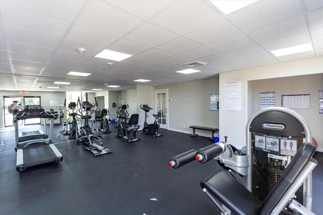 Building Photo - 8075 SW 107th Ave