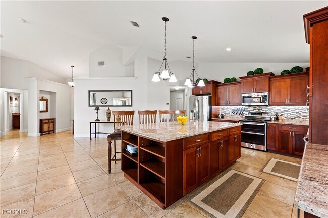 Building Photo - 1250 Silverstrand Dr