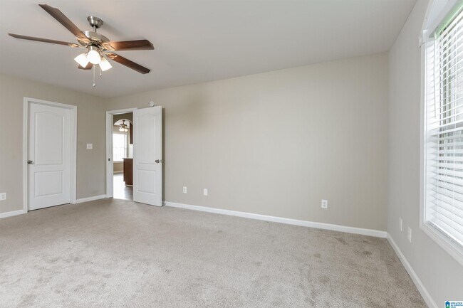 Building Photo - 650650 Starlite Dr