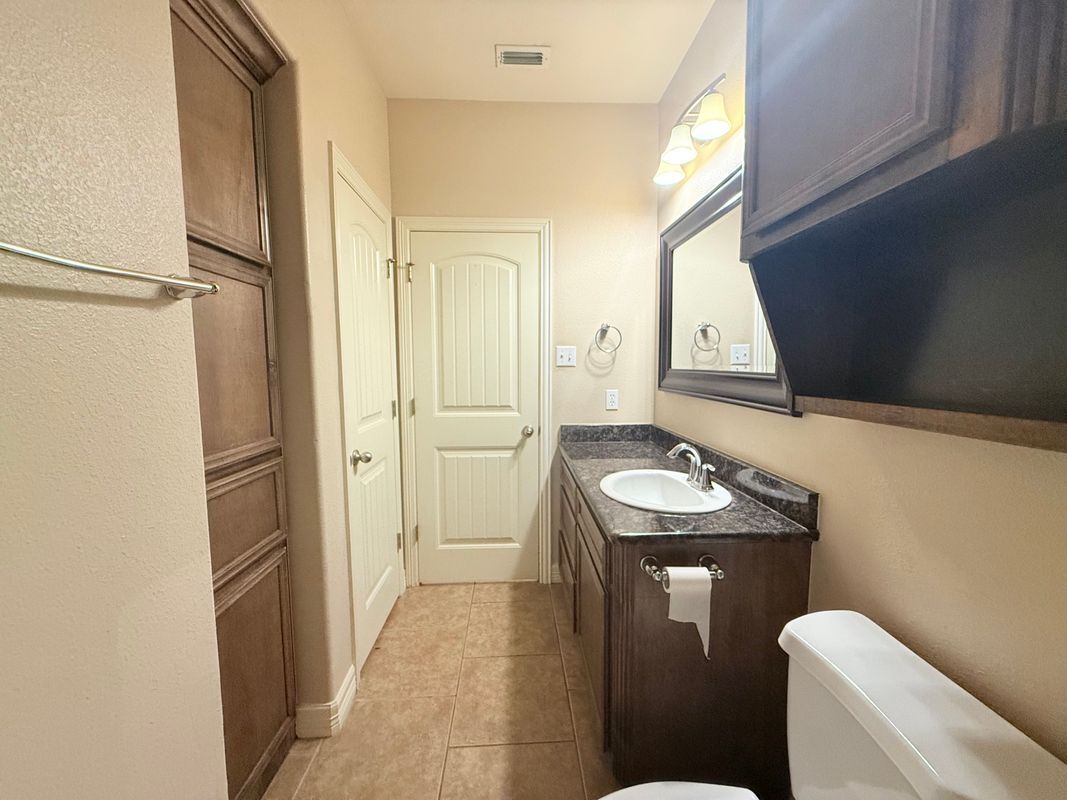 Building Photo - 4308 Bratton
