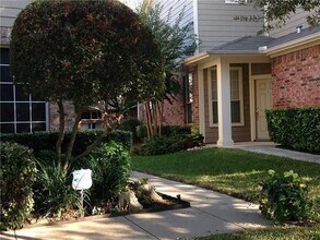 Building Photo - 7049 Van Gogh Dr