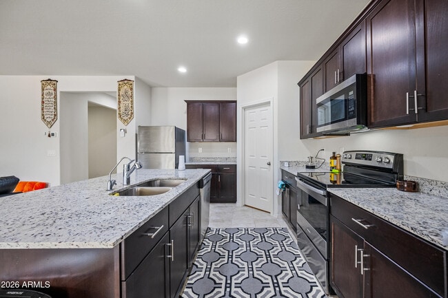 Building Photo - 43733 Buckhorn Trl