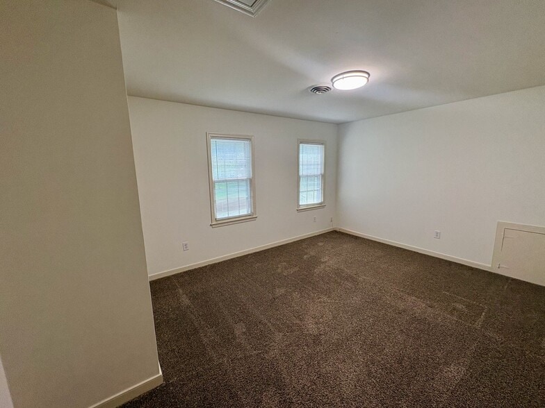 Building Photo - 4815 Junilla Ln
