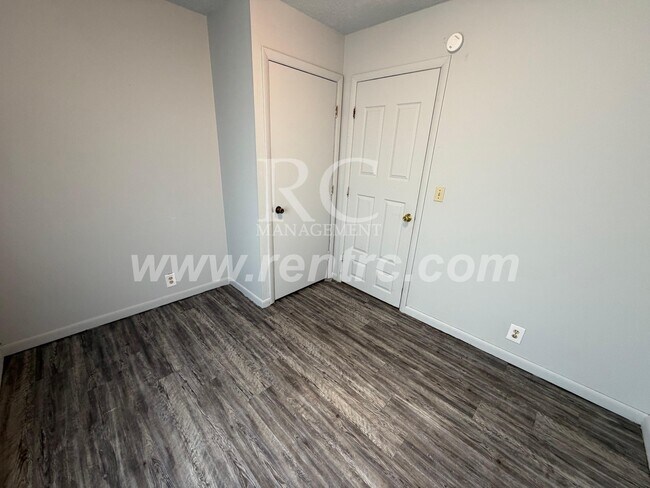 Building Photo - 1016 Koehn-