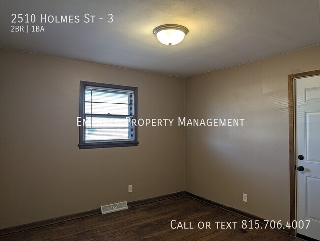 Building Photo - 2510 Holmes St