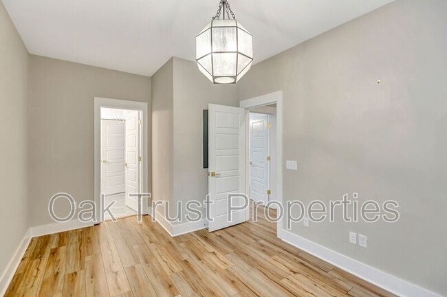 Building Photo - 3 Clearblue Lp