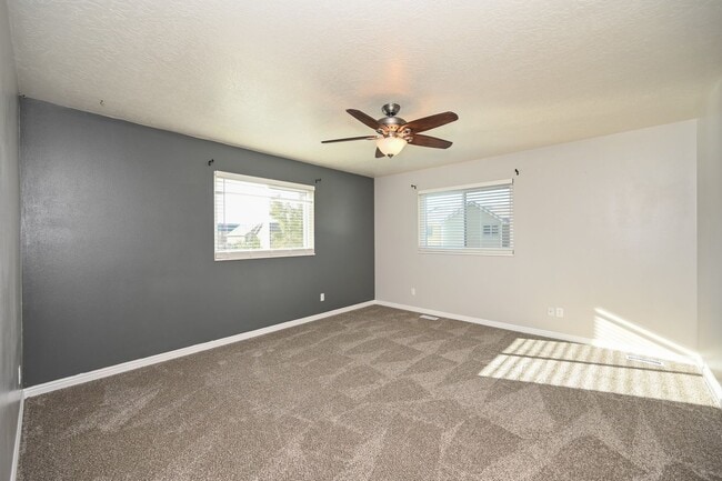 Building Photo - Great Family Home in Excellent Location!
