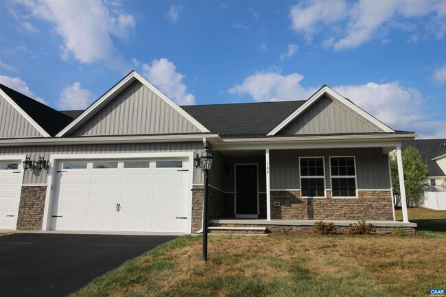 Building Photo - 269 Jocelyn Ln