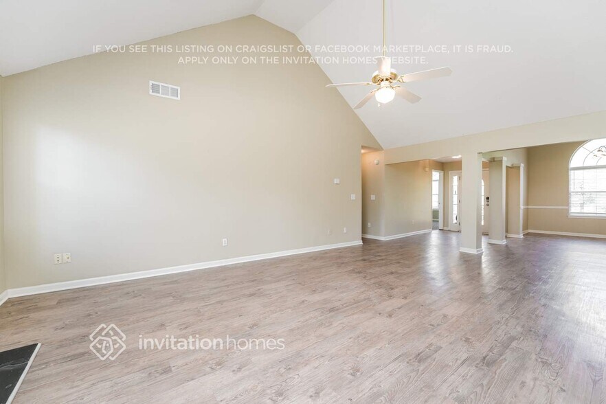 Building Photo - 4623 Galleon Crossing