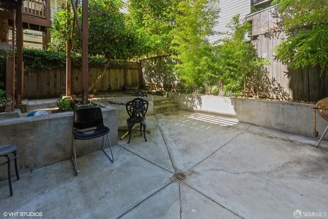 Building Photo - 2888 Folsom St