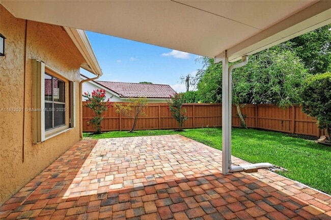 Building Photo - 9581 El Clair Ranch Rd