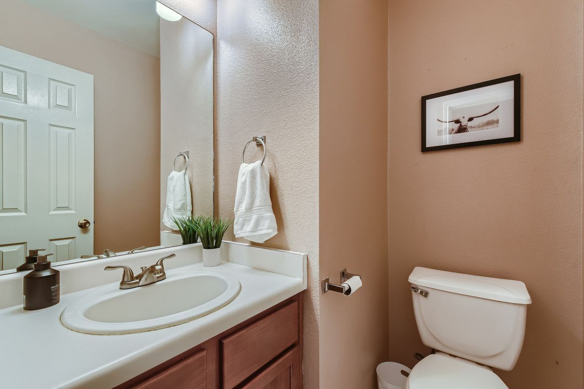 Building Photo - 10430 Tiger Field