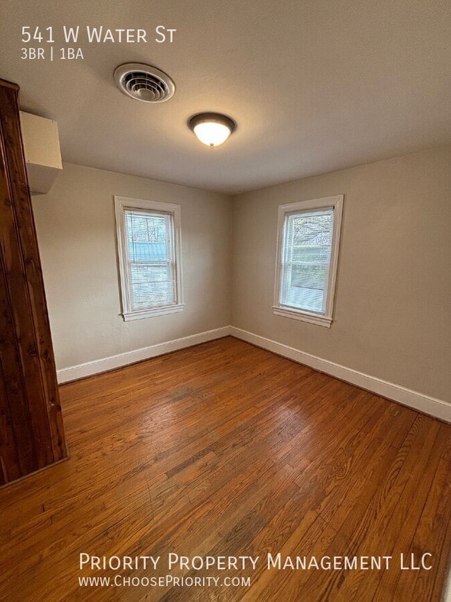 Building Photo - 541 W Water St