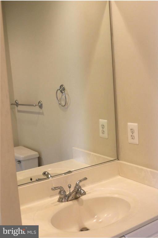 Building Photo - 1601 Leeds Castle Dr