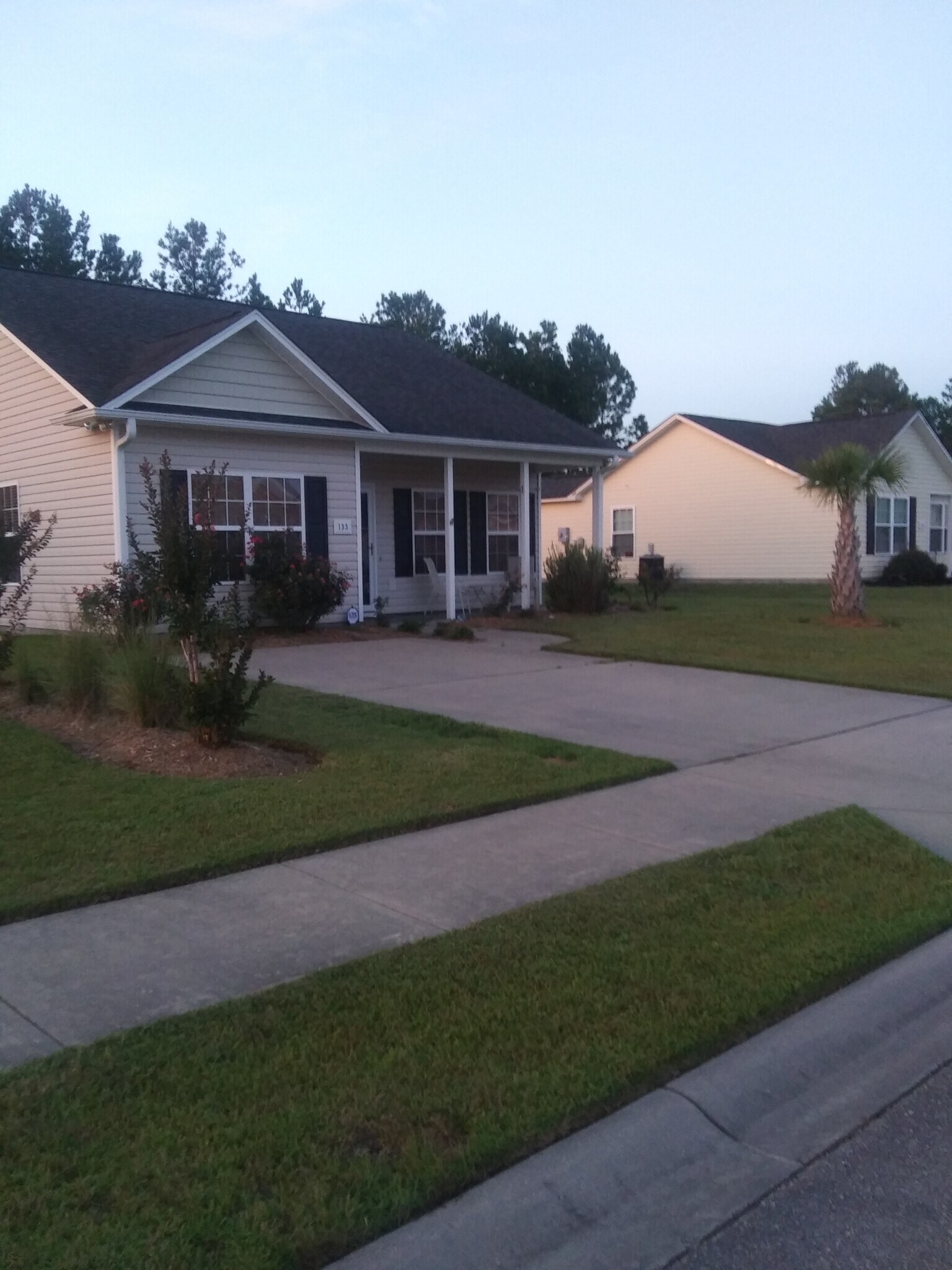 Building Photo - 133 Cottage Creek Cir