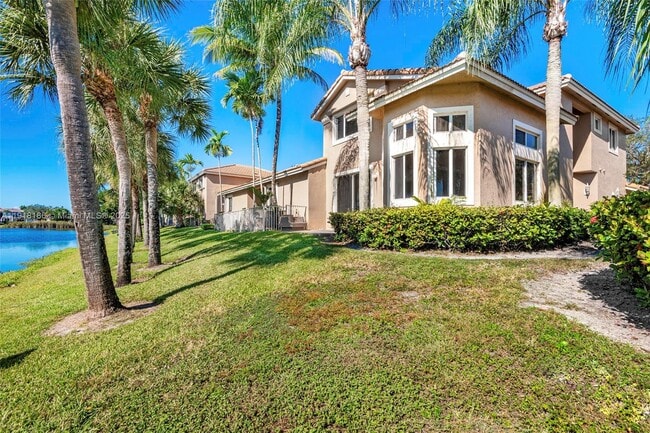 Building Photo - 15848 SW 12th St