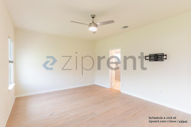 Building Photo - 301 Gidran Trail