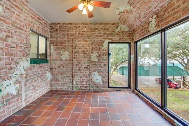 Building Photo - 4144 Greystone Way