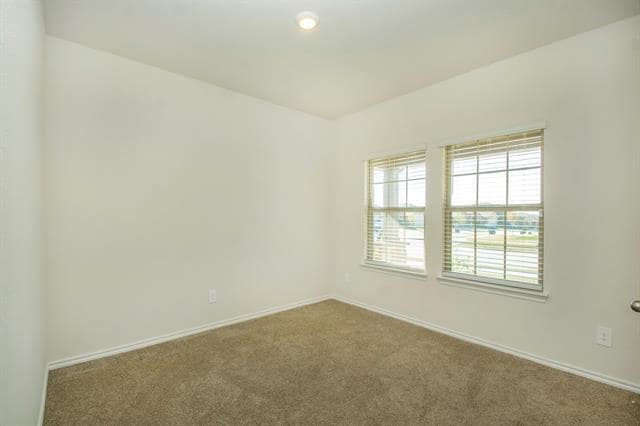 Building Photo - 420 Lucky Ln