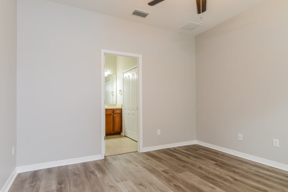 Building Photo - 567 19th St NW