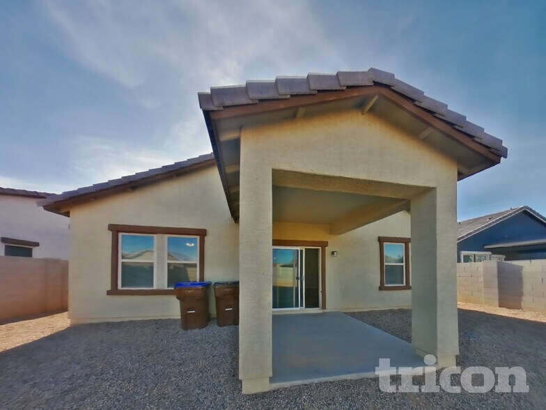 Building Photo - 37308 W Cannataro Ln