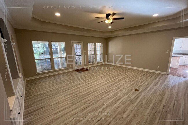 Building Photo - COMING SOON!!!   Beautiful 3 Bedroom/3 Bathroom Home in Semmes!