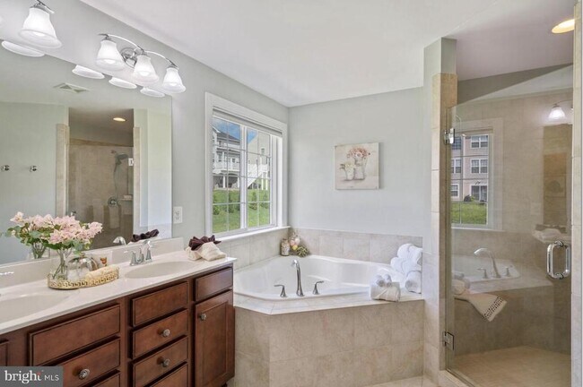 Building Photo - 3028 Landing Eagle Ct