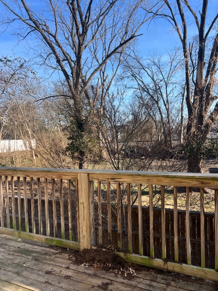 Building Photo - 2120 Herman St