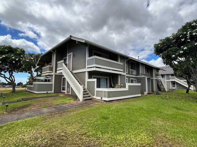 Primary Photo - Royal Palm (Waipio) - Upstairs 2 bedrooms,...