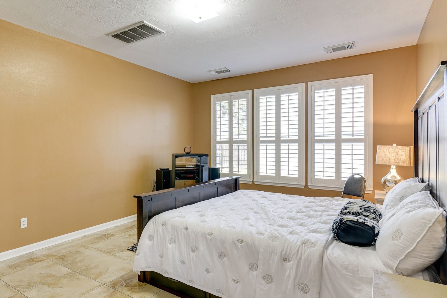 Building Photo - 16523 Terrace Hollow Ln