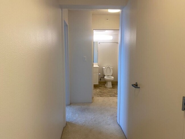 Building Photo - 801 South St